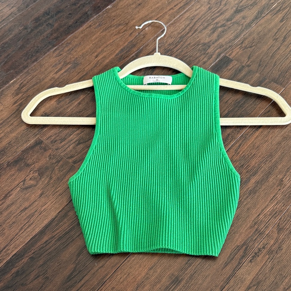 Green ribbed crop